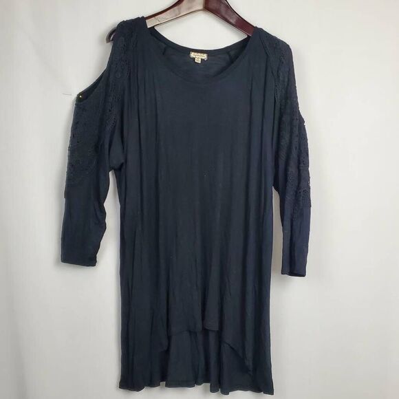 Eyeshadow 2x Black Cold Shoulder Blouse - Picture 2 of 8